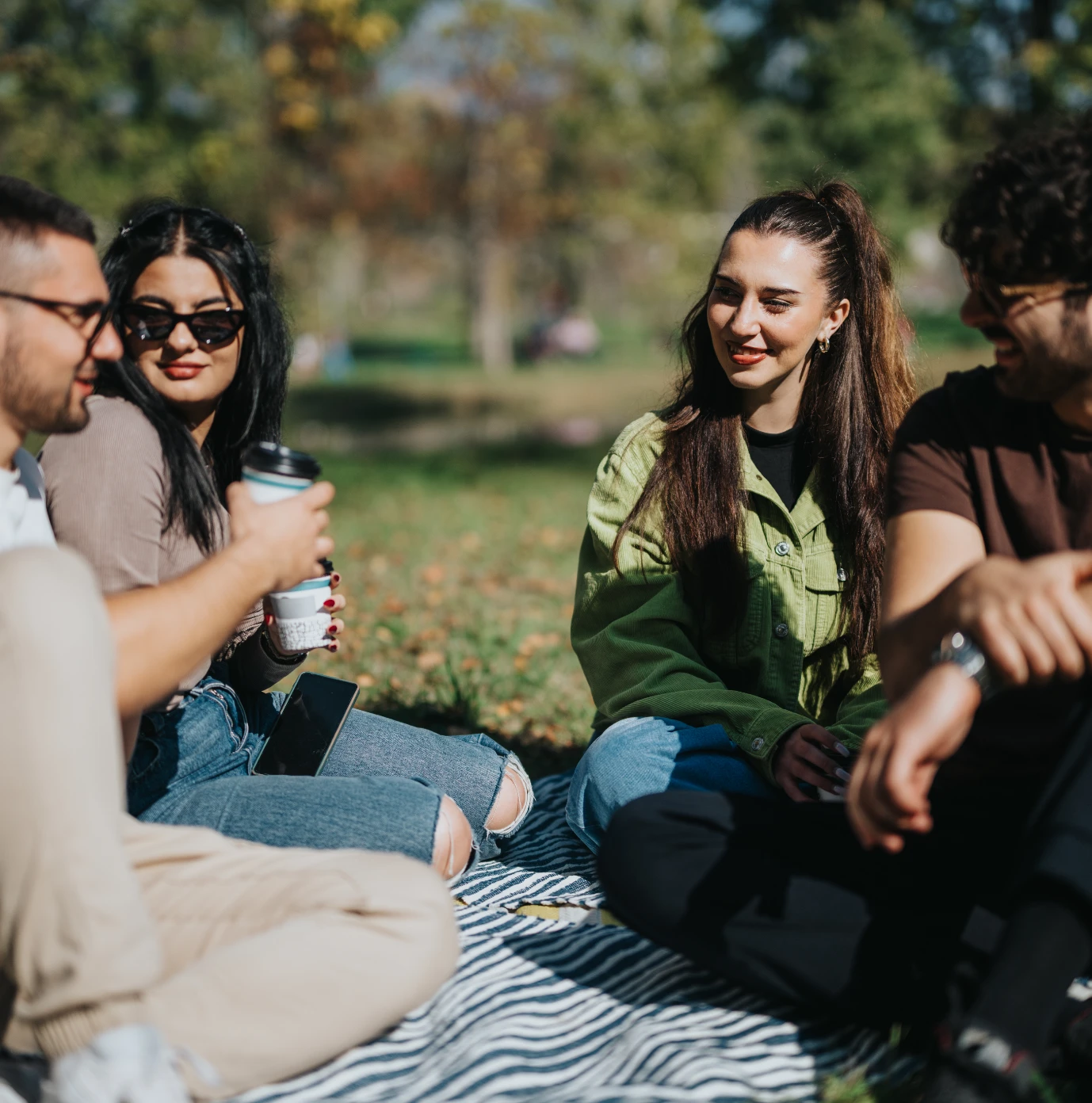Experience unforgettable moments with your friends in Saint-Constant, a balance between nature and urban life.